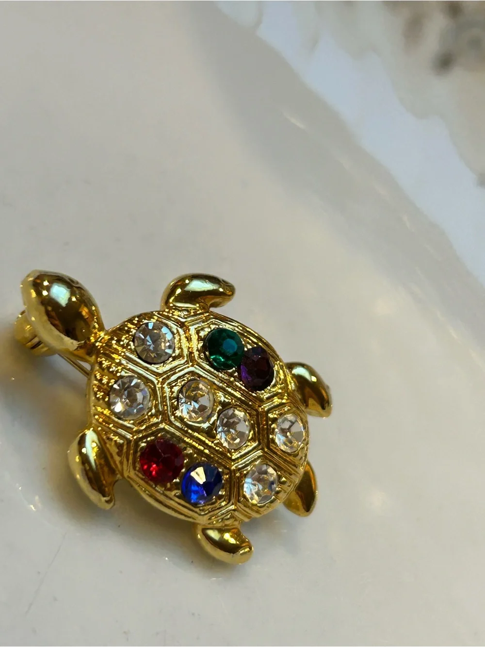 Vintage Gold tone Turtle Brooch with Multicolored Rhinestones